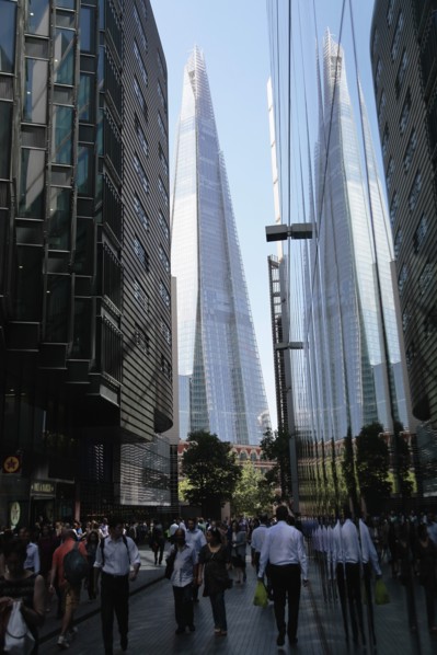 England, London, Southwark Southbank View toward the Shard Skyscraper deisgned by Renzo Piano in