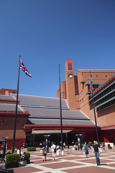 England, London, The British Library courtyard Euston Road. 
Photo Adina Tovy - Amsel / Eye