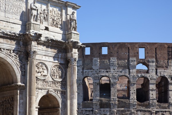 Italy, Lazio, Rome, The Arch of Constantine with the Coliseum behind. 
Photo Stephen Rafferty /