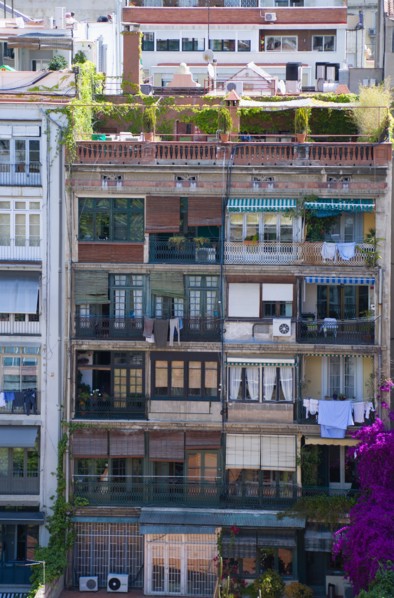 Spain, Catalonia, Barcelona, Apartment building.