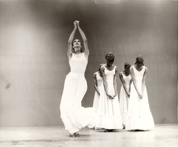 Danseuses dans "Forces of Rhythm"