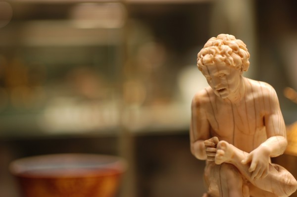 Hercule se retirant une épine du pied