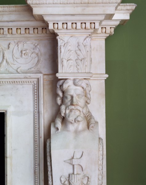 Chambers, Cheminée