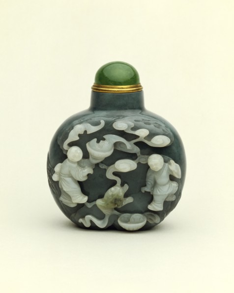 Snuff bottle. China, 19th century