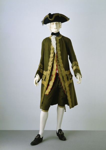 Coat, breeches and waistcoat. England, 18th century