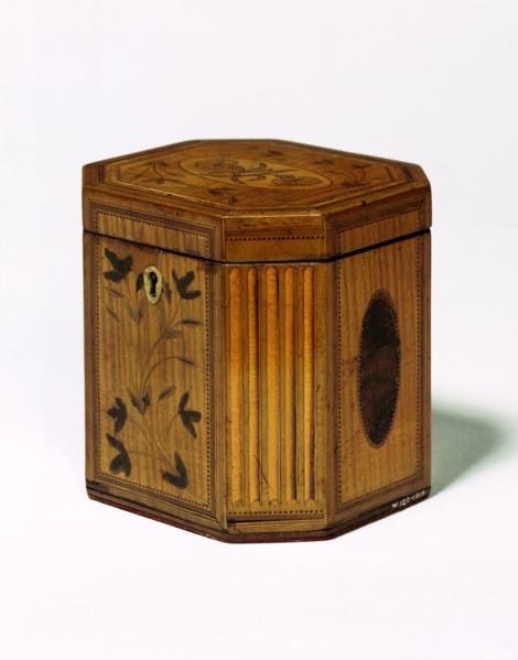 Tea caddy. England, 18th century