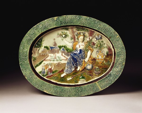 Plat de l'atelier de Saint-Porchaire