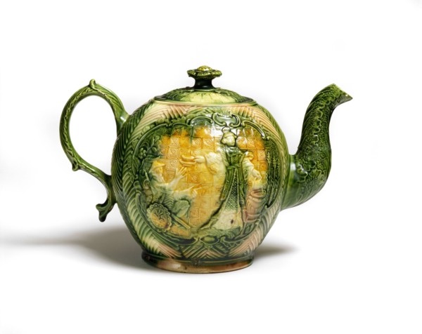 Teapot, by William Greatbatch. Staffordshire, England, mid-18th century