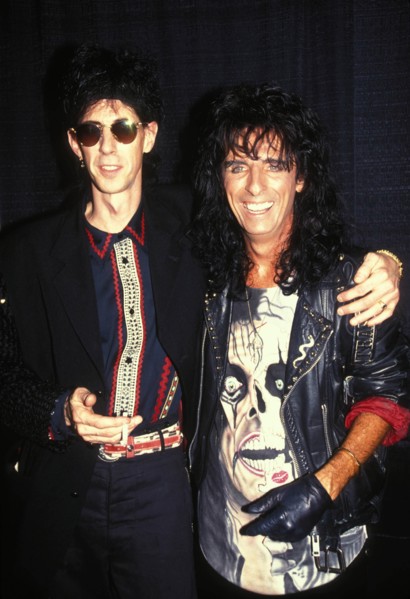 Entertainment News - December 00, 1989