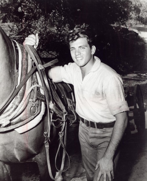 Entertainment News - April 2, 1959