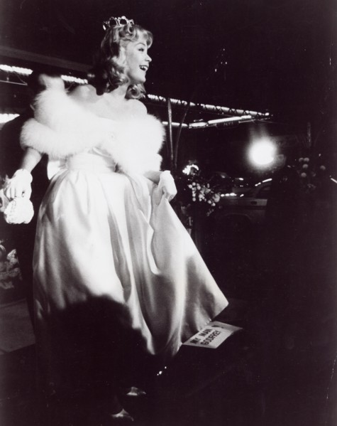 SANDRA DEE
