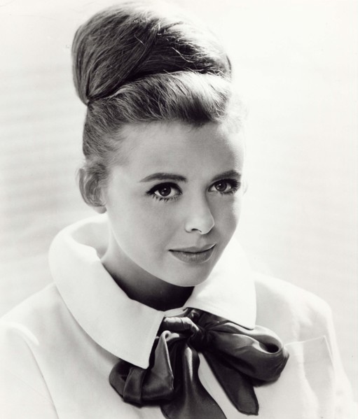 Entertainment News - May 10, 1963