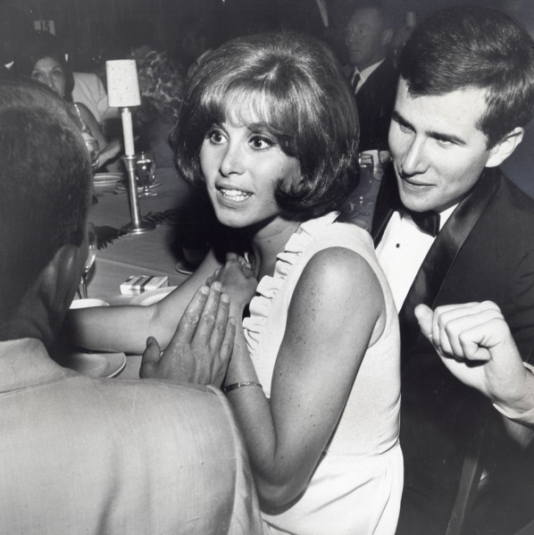 Entertainment News - Feb. 7, 1964