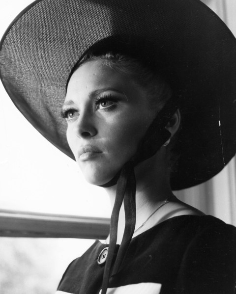 Faye Dunaway