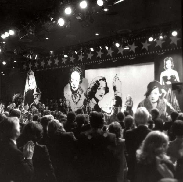 Bette Davis On Stage