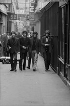 Le groupe de rock Les Tarés, 1964