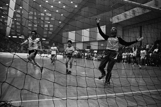 Match de football au bénéfice des Restaurants du Coeur, le 5 février 1986