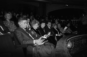 Première de la pièce de théâtre "La Répétition (ou l'Amour puni)" au théâtre Edouard VII à Paris, 1986