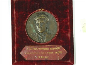 Medallion for the erection of a bust of Louis Brune.