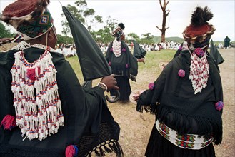 Gingindlovu, KwaZulu-Natal, South Africa, 12/2003
shembe women, festival, shembe church, religion,