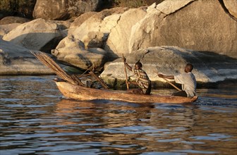 Fishing on Lake Malawi
\n