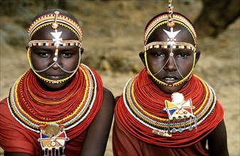 SAMBURU MAIDENS IN TRADITIONAL DRESS, KENYA