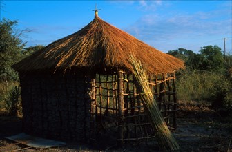 thatching a home
