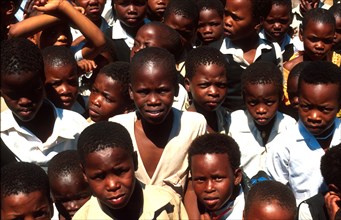 crowd of Zulu school children