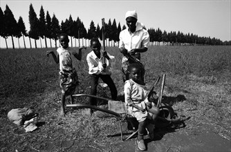 Family on a Zimbabwean farm