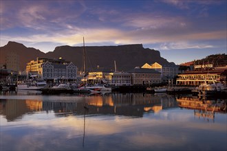 V & A WATERFRONT