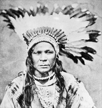 Photographie de Corbeau vol haut, chef Indien d'Amérique du nord