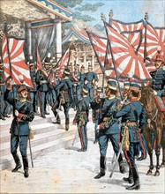 Guerre Russo - Japonaise de 1904-1905, l'Empereur du Japon présente les couleurs de l'empire aux régiments japonais