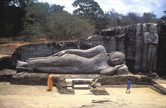 Bouddha couché a Gal Vihare, Sri Lanka