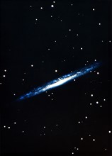 Galaxie spirale vue de profil