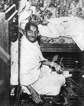 Gandhi, 1945