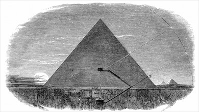 Grande pyramide de Khéops sur le plateau de Gizeh