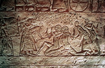 Capture of enemy soldiers by Egyptians