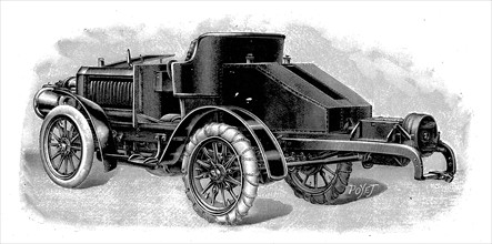 Renard's tractor unit, showing towing attachment for trailers 1904