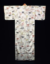 Lady's Kimono of embroidered white satin