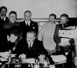 Molotov signs the German-Soviet nonaggression pact