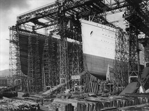 The White Star Line vessels Olympic and Titanic under construction