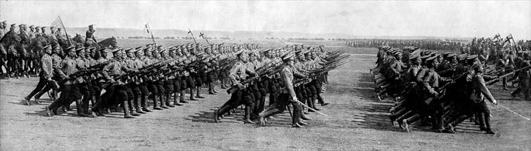 Russian soldiers parade