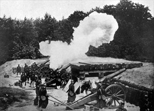 A Belgian heavy artillery battery in actiion