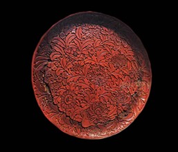 Carved Chinese lacquer dish