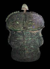 Shang Bronze vessel with cover