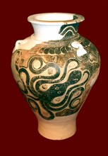 Jar decorated with six-tentacled octopus and murex shells