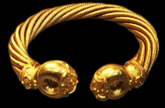 5th Century BC Greek bracelets in Gold