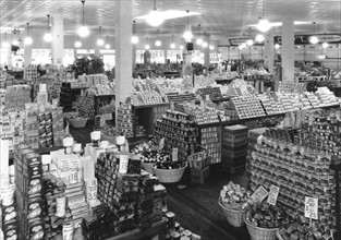 Well stocked shop in USA 1920's