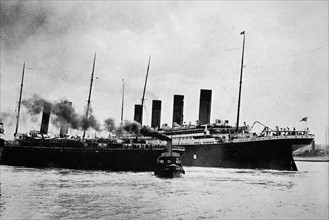 Titanic setting sail for America in 1912