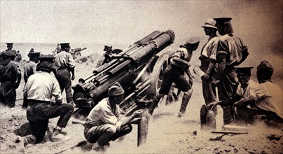 British battery on a sand-ridge in Gallipoli, World War One, 1915.